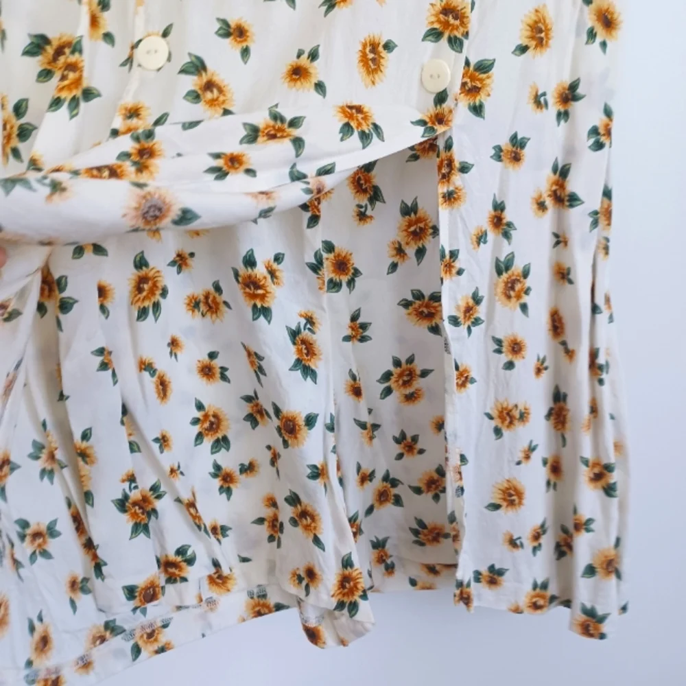 Sunflower summer dress with shorts - Picture 5 of 6